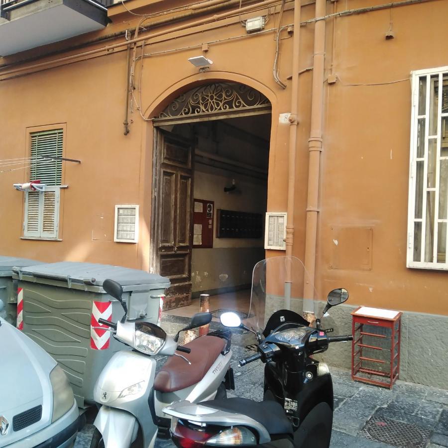 Casa Confort - Napoli Centro Экстерьер фото